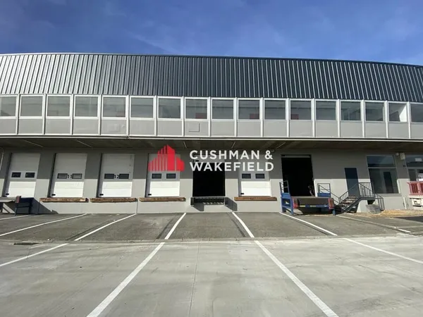ENTREPOT LOGISTIQUE à louer