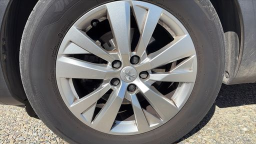 Peugeot 3008 1.5 BlueHDi 130 EAT8 - Active Business – 2019 – 150923 km – Diesel – Boîte Automatique — photo 9