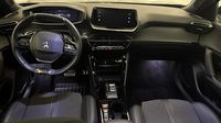 Peugeot 2008 1.5 BlueHDi 130ch S&S GT EAT8 — photo 11