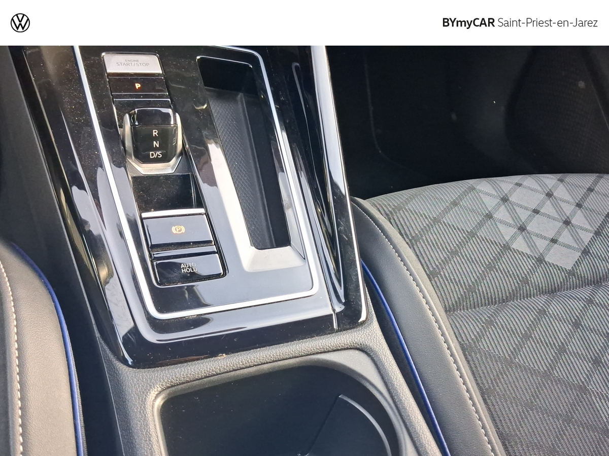 Volkswagen Golf 1.5 eTSI EVO2 150 DSG7 — photo 21