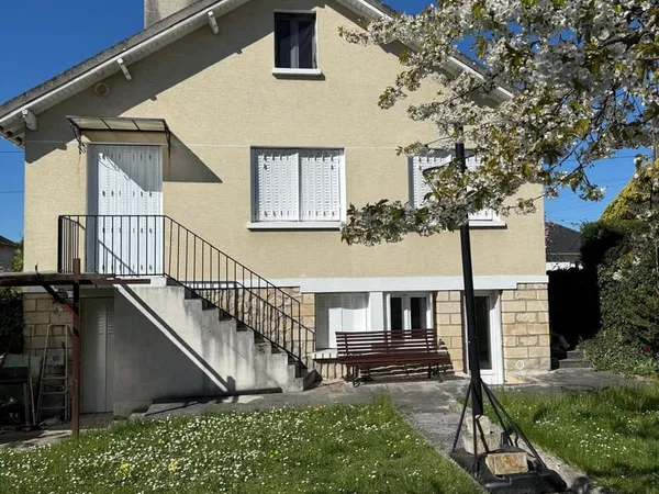 Pavillon individuel 4 chambres et sous-sol total