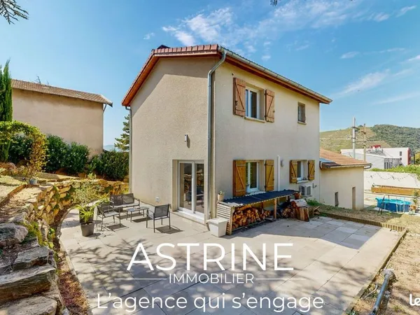 Propriété 6 pièces 114 m²