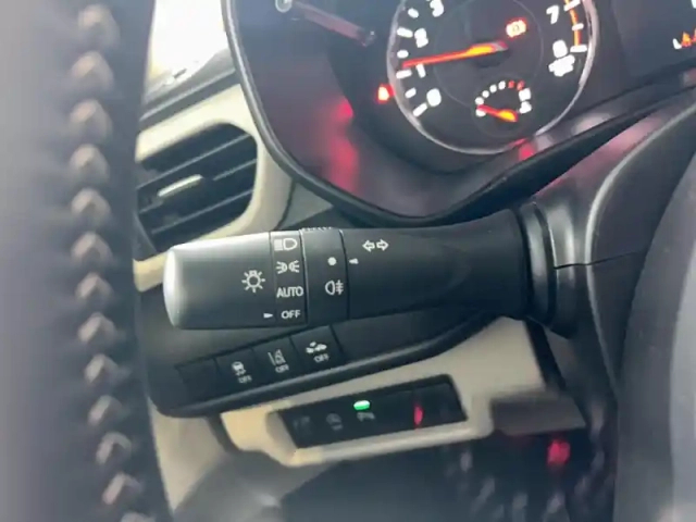 Suzuki Swift 1.2 dualjet hybrid — photo 17
