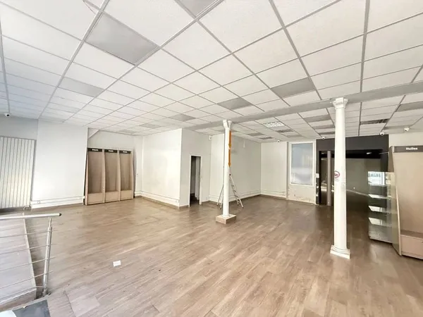 Boutique 210 m²