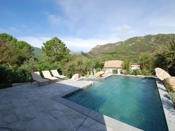 Maison de plain-pied 4 pièces 128 m²