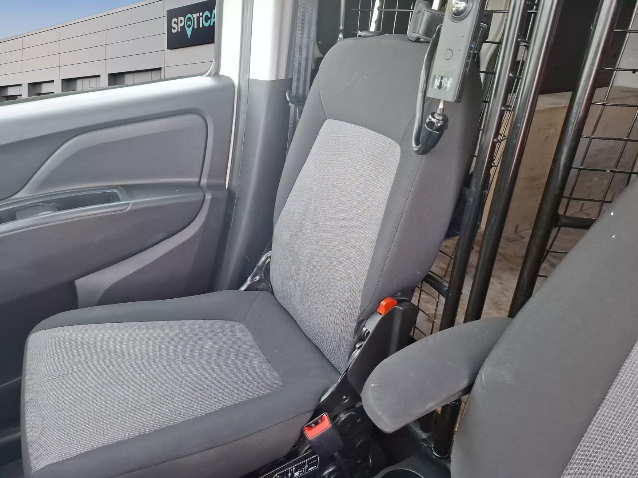 Fiat Doblo cargo 1.3 multijet 95ch pack techno — photo 10