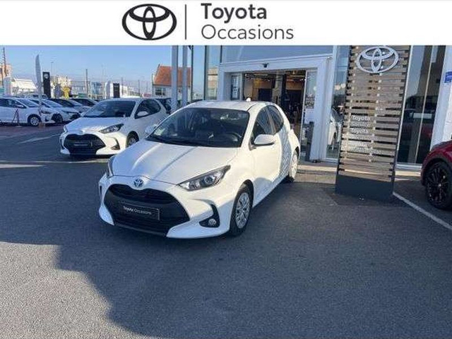 Toyota YARIS Toyota Yaris 116h Dynamic Business 5p + Programme Beyond Zero Academy MY22