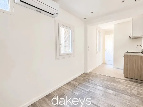 A Vendre Marseille 13006 Castellane - T2 au calme