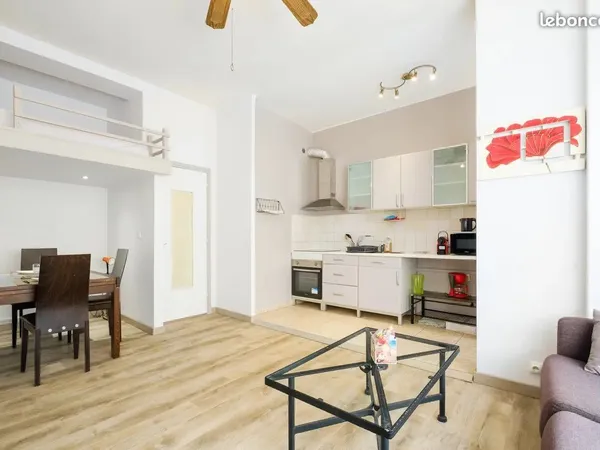 Studio 1 pièce 35 m²