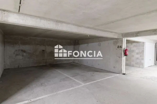 Parking 13 m²