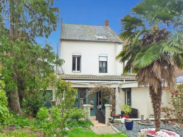 Maison 8 pièces 184 m²