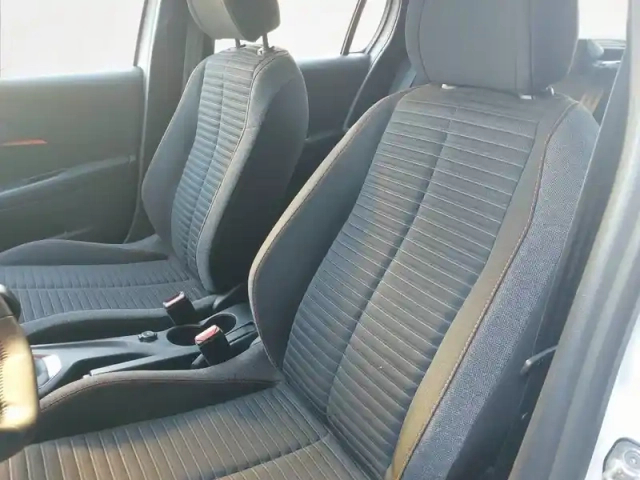 Peugeot 208 puretech 75 s&amp;s bvm5 — photo 31