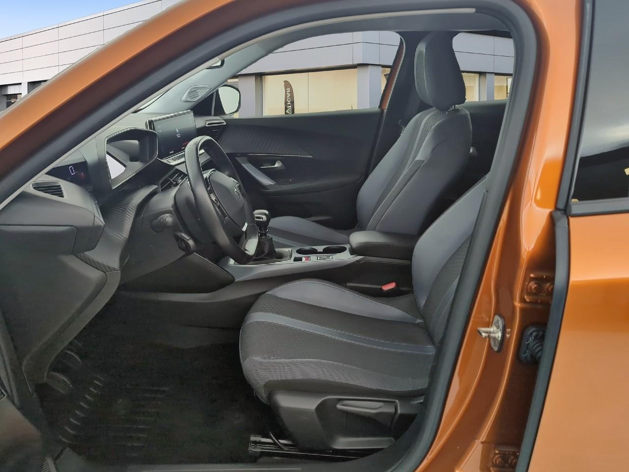 Peugeot 2008 puretech 100 s&s bvm6 allure — photo 9