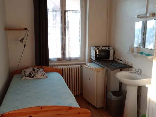Appartement 12 m2 , proche rontière Suisse, calme