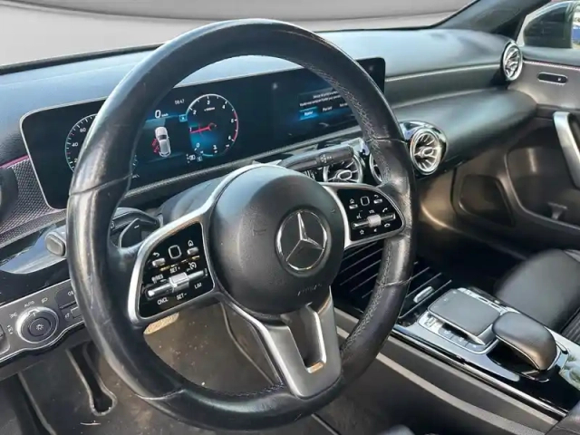 Mercedes Classe A 180 d 116ch amg line 7g-dct — photo 14