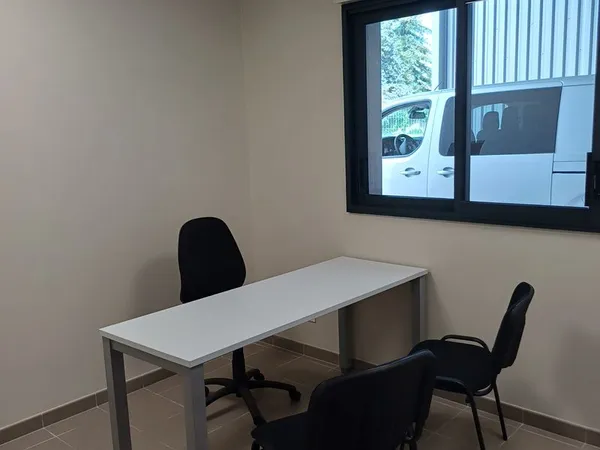 Location - Bureau privatif de 8,5 m² à Mours-Saint-Eusèbe