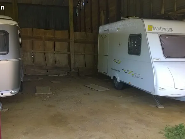 Garage caravane