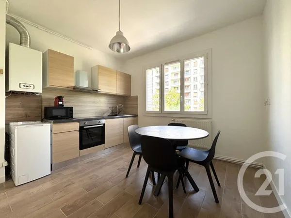 Appartement 4 pièces 63 m²