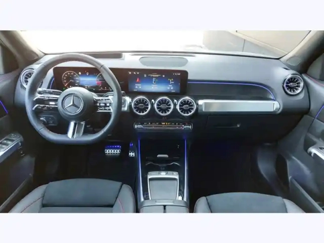 Mercedes Glb 200 d — photo 11