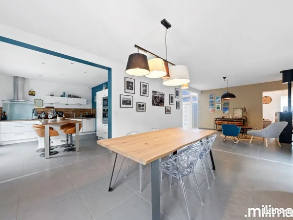 Maison 7 pièces 188 m²