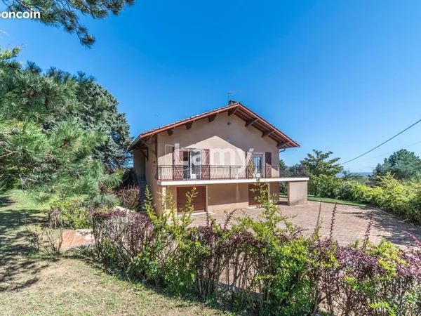 Maison 5 pièces 144 m²
