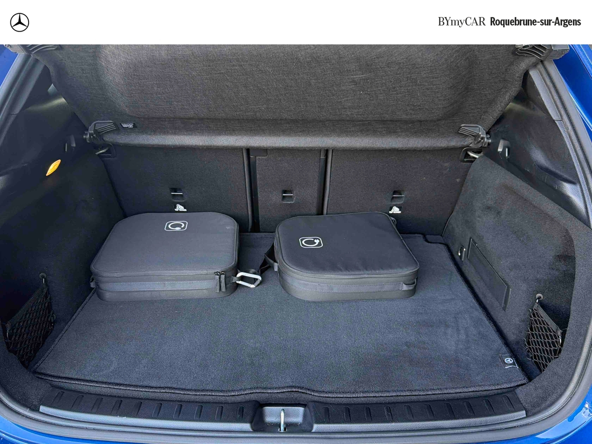 Mercedes EQA 250+ — photo 13