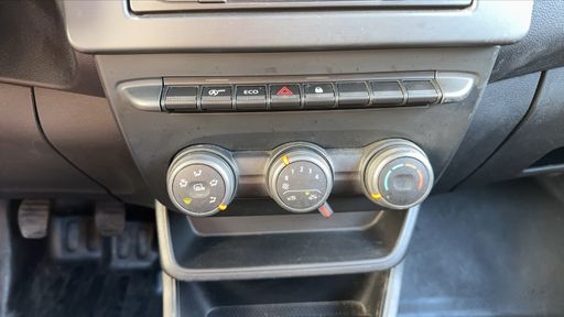 Renault Express 1.5 Blue dCi 75 - Essentiel – 2021 – 86488 km – Diesel – Boîte Manuelle — photo 24