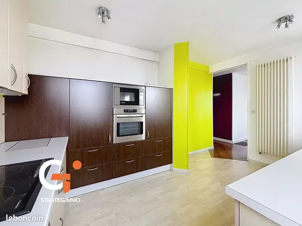 Appartement 6 pièces 104 m²