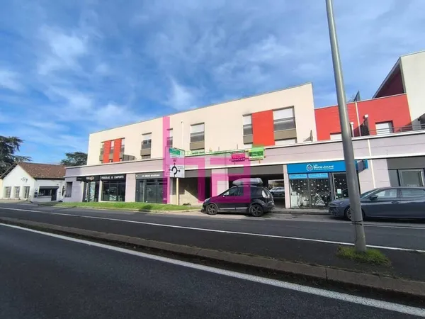Local d'activité 138 m²