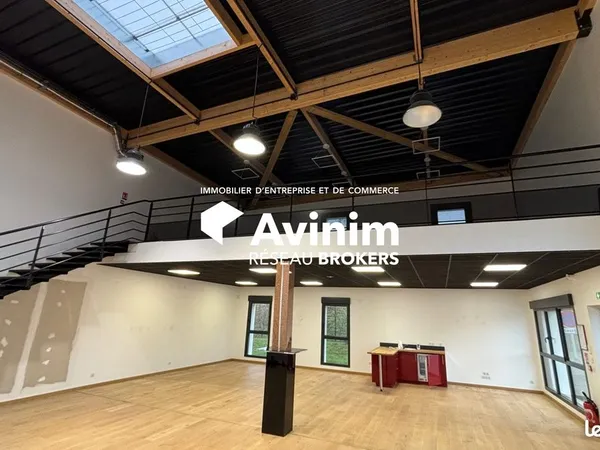 Local 250 m² Montivilliers