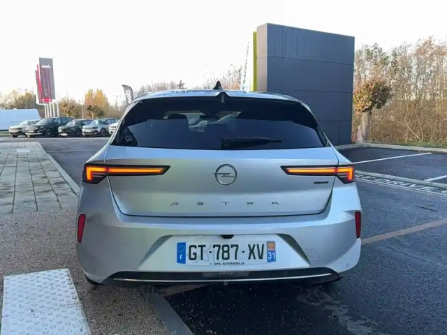 Opel Astra hybrid 180 ch bva8 — photo 4