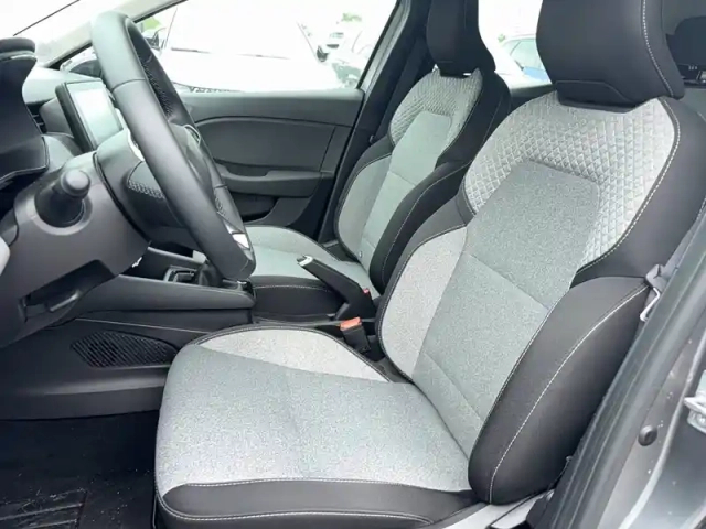 Renault Clio tce 90 ch gsr2 — photo 17