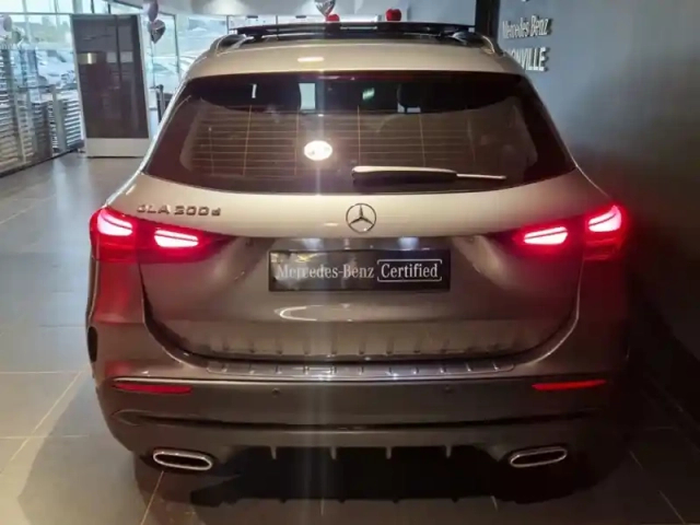 Mercedes Gla 200 d amg line — photo 4