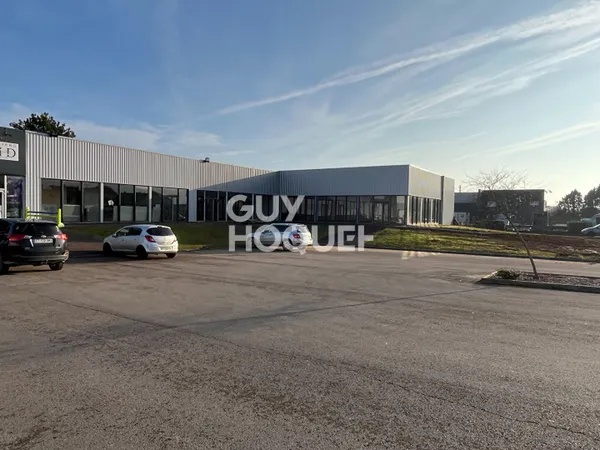 LOCA COMMERCIAL AVEC VITRINE MARSANNAY 633 m2