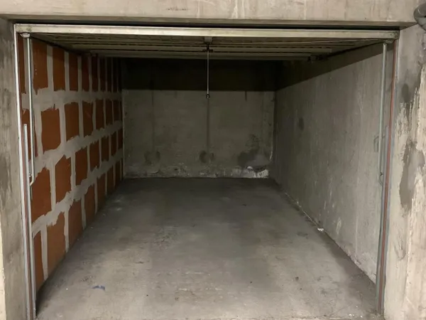 Stationnement Vente Saint-Étienne 15m² 9000€