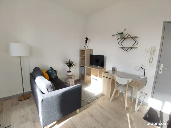 Appartement sudio T1 bis meublé