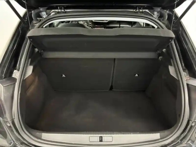 Peugeot 208 1.2 100ch s&amp;s style — photo 3