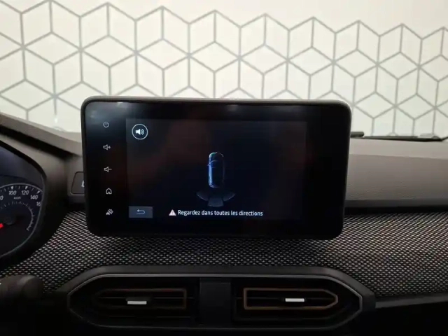 Dacia Sandero eco-g 100 gsr2 — photo 20