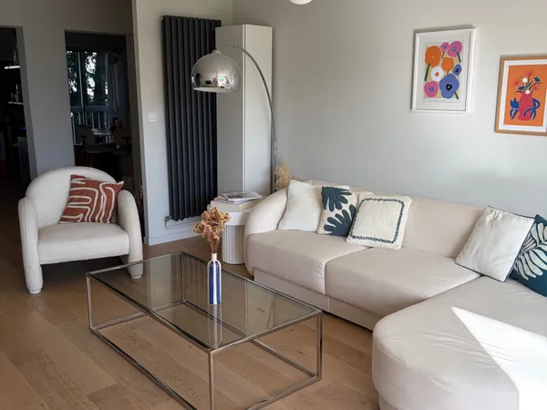 Vends appartement rénové traversant