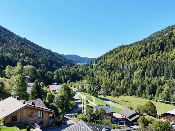 Maison 6 pièces 280 m²
