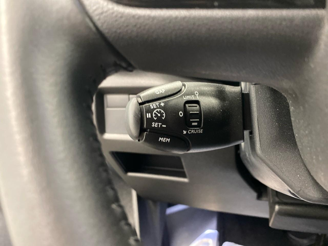 Citroën C5 Aircross hybride rechargeable 225 e-eat8 shine pack — photo 18