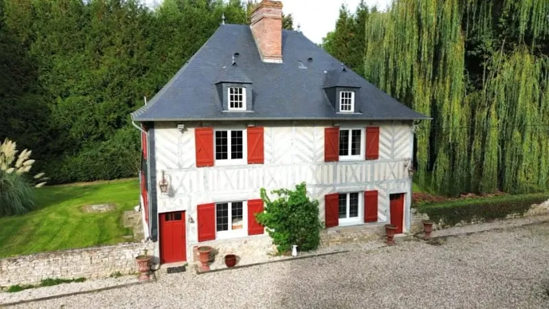 Photo 1