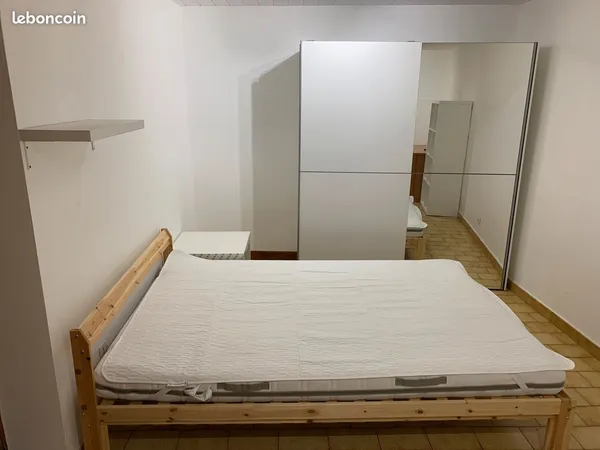 Location studio 18 M² Oullins centre