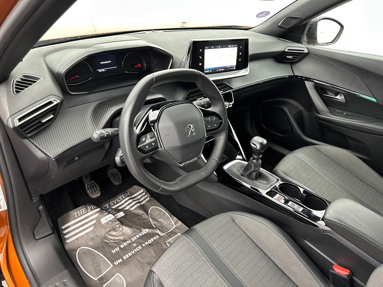 Peugeot 2008 puretech 130 s&s bvm6 allure — photo 8