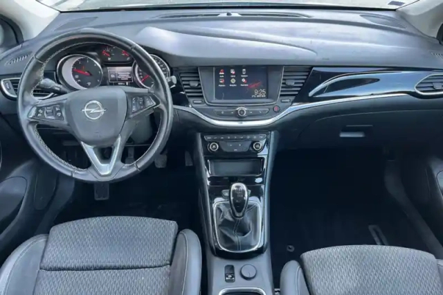 Opel Astra sports tourer 1.6 cdti 110 ch business — photo 16
