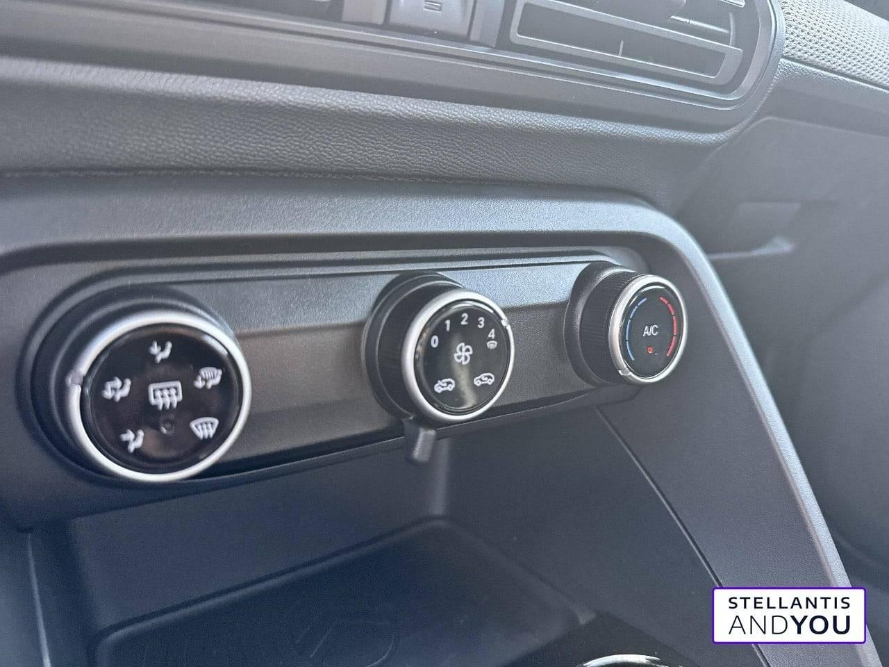 Citroën C3 hybride 110 ch automatique business — photo 14