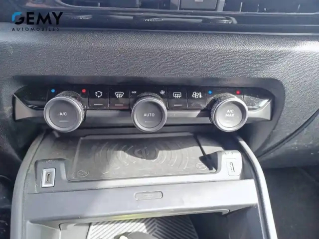 Citroën C4 puretech 130 s&amp;s eat8 — photo 17