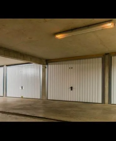 Garage (box fermé) sécurisé