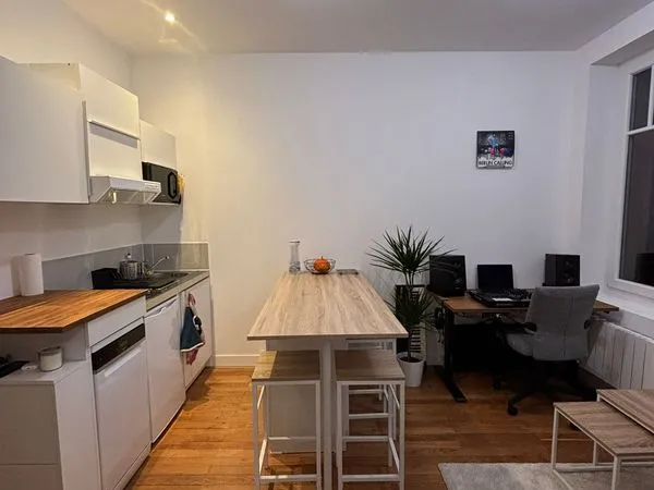 APPARTEMENT 2 Pièces 23 m2