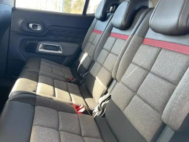Citroën C5 Aircross hybrid 225ch business e-eat8 — photo 10